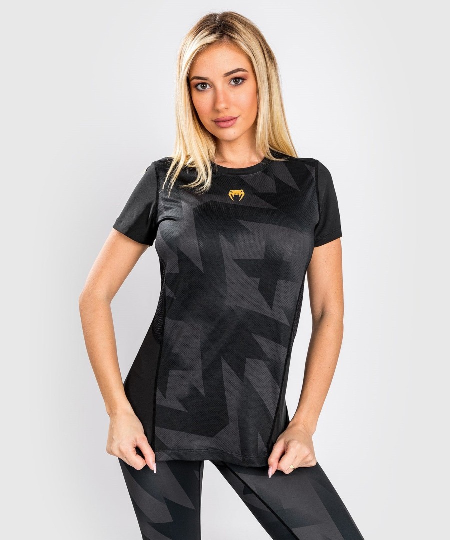 camiseta venum razor dry tech - feminina - pretadourada