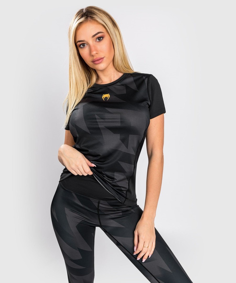 camiseta venum razor dry tech - feminina - pretadourada
