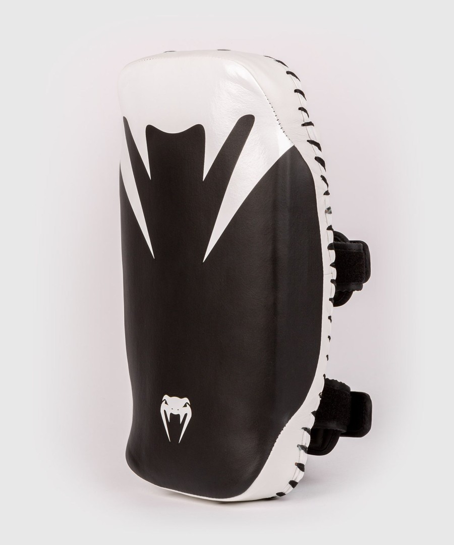 protetores de chute venum absolute par - pretobranco