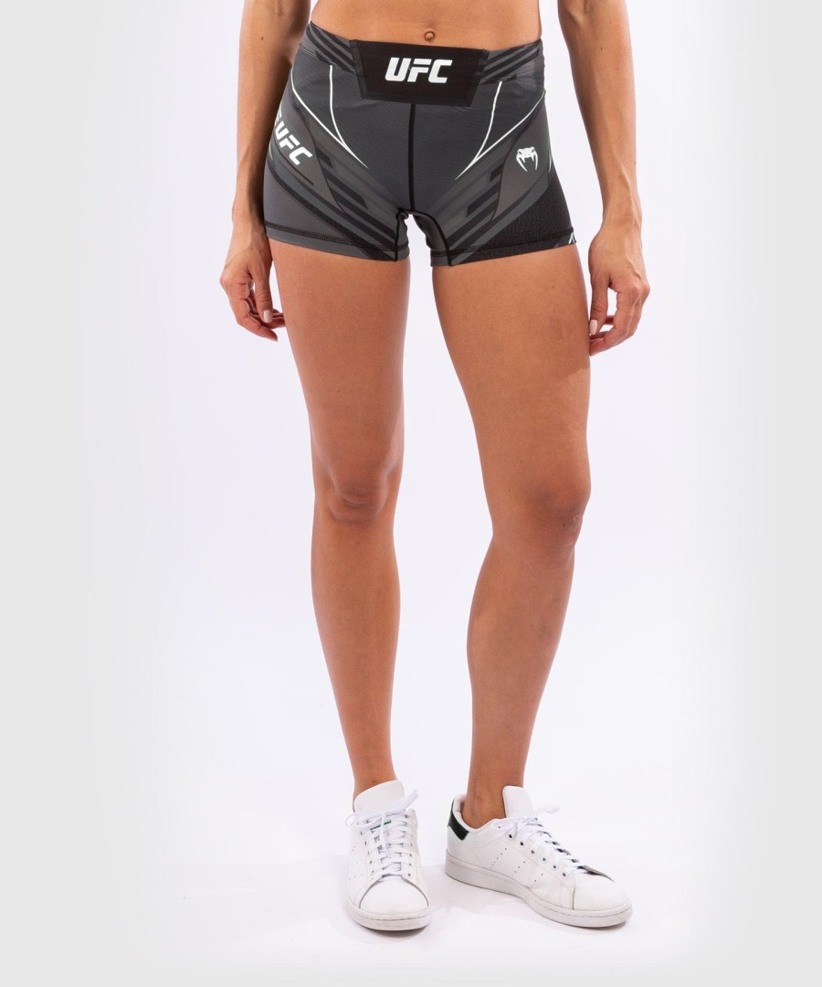 shorts ufc venum authentic fight night feminino vale tudo - corte curto - preto
