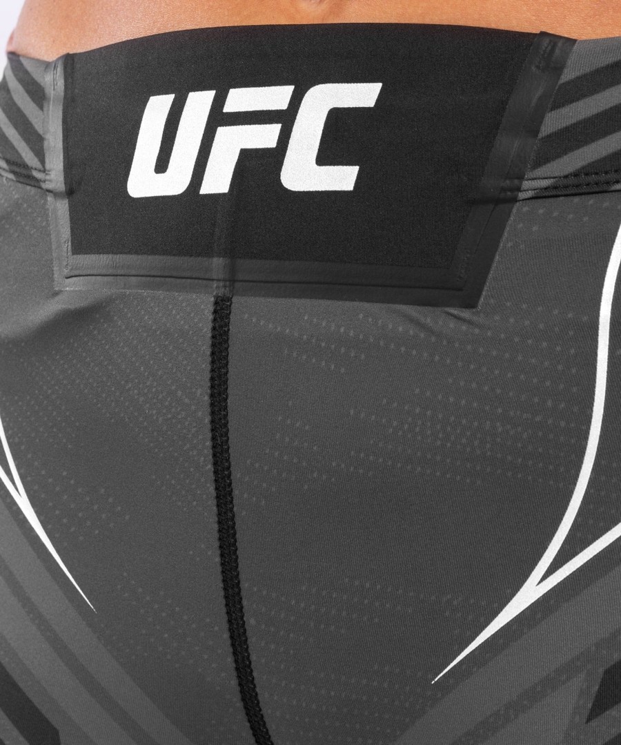 shorts ufc venum authentic fight night feminino vale tudo - corte curto - preto