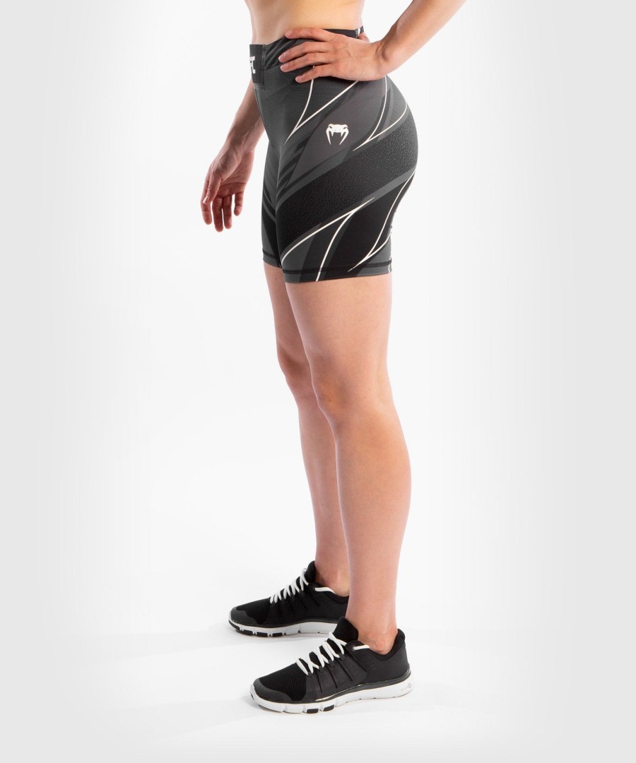 shorts ufc venum authentic fight night vale tudo feminino - comprimento longo - preto