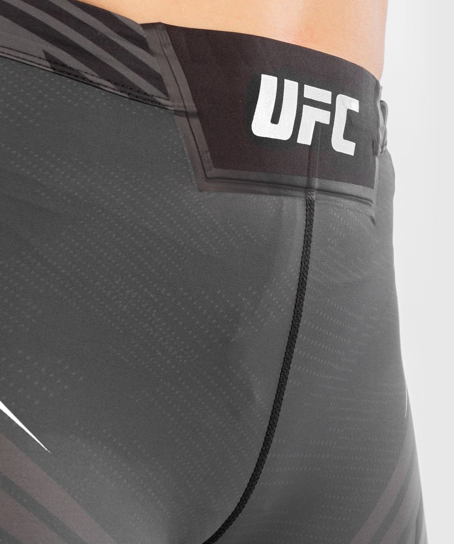 shorts ufc venum authentic fight night vale tudo feminino - comprimento longo - preto
