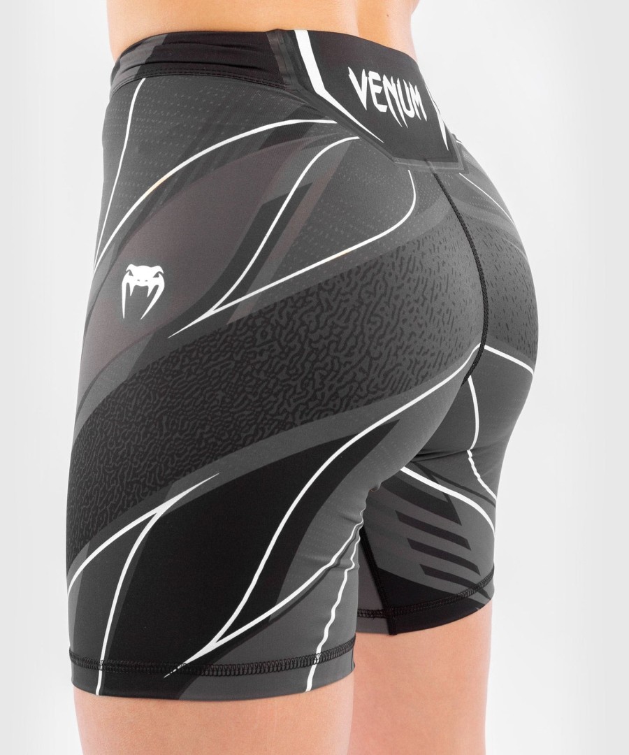 shorts ufc venum authentic fight night vale tudo feminino - comprimento longo - preto