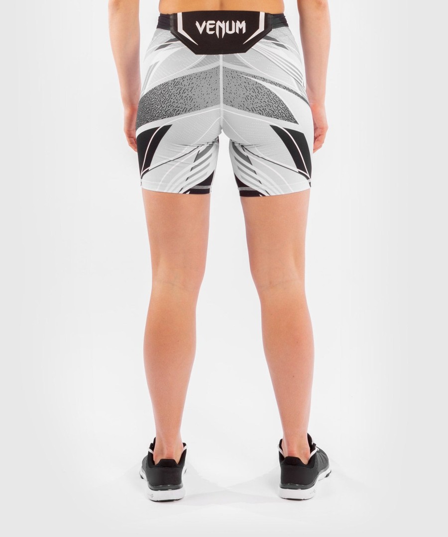 shorts ufc venum authentic fight night vale tudo feminino - corte longo - branco