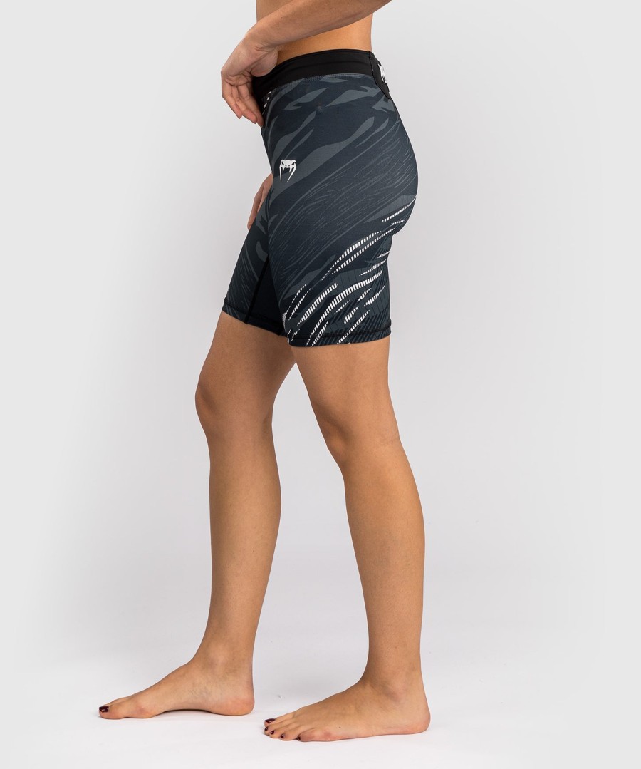 ufc fusion by venum authentic fight night short feminino vale tudo - ajuste longo - preto