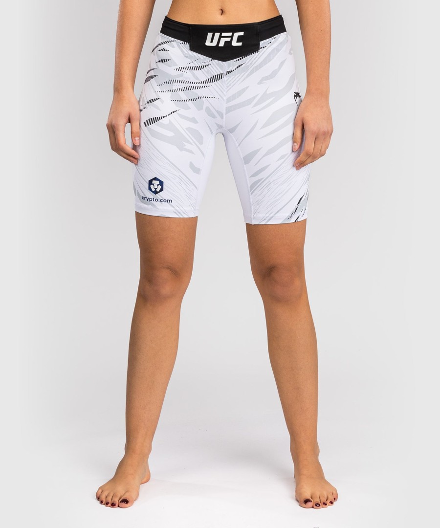 ufc fusion by venum authentic fight night short feminino vale tudo - ajuste longo - branco