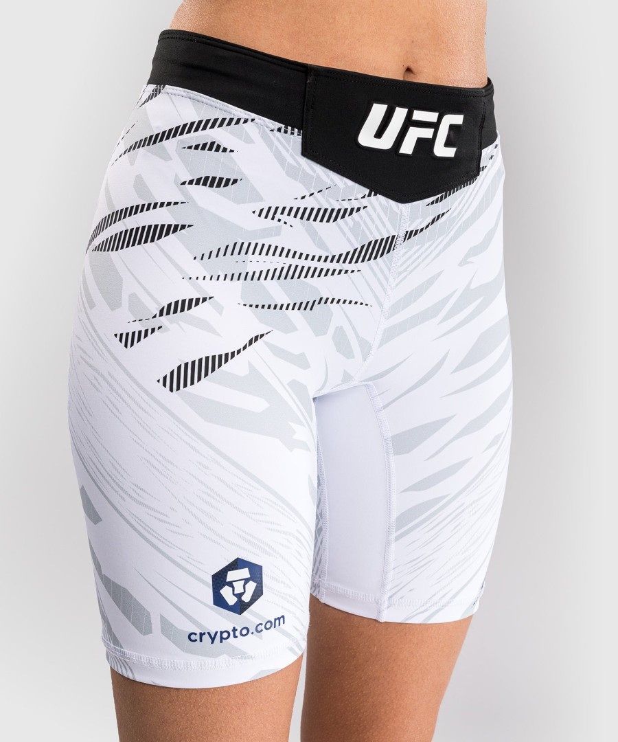 ufc fusion by venum authentic fight night short feminino vale tudo - ajuste longo - branco