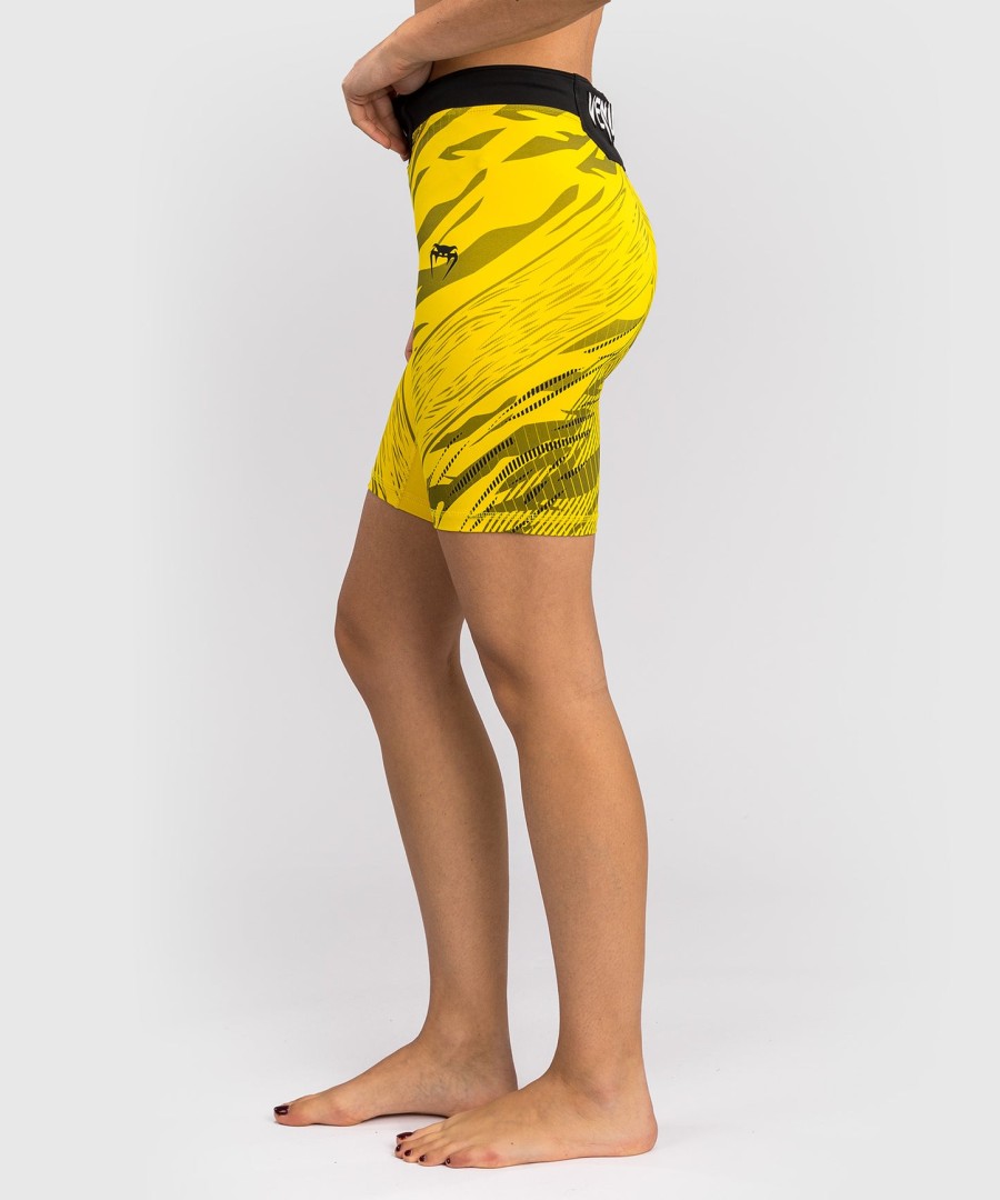 ufc fusion by venum authentic fight night short feminino vale tudo - ajuste longo - amarelo