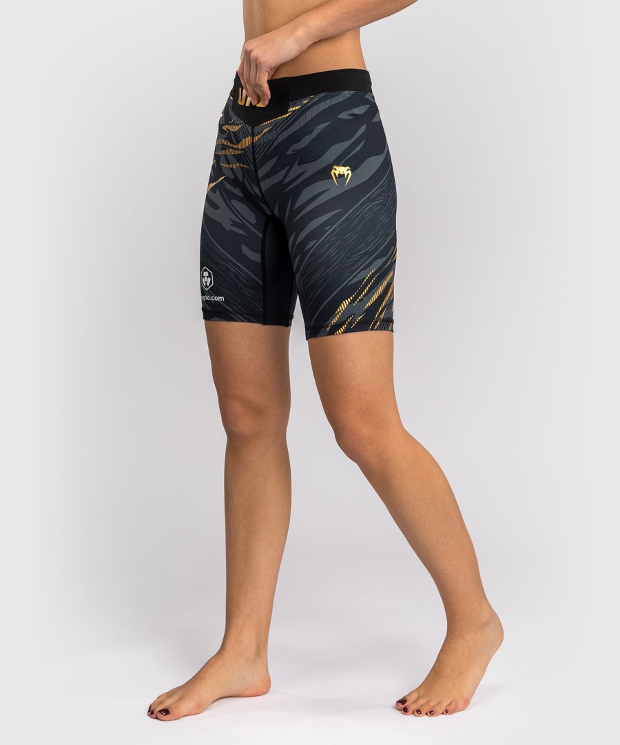 ufc fusion by venum authentic fight night feminino vale tudo short - long fit - campeão