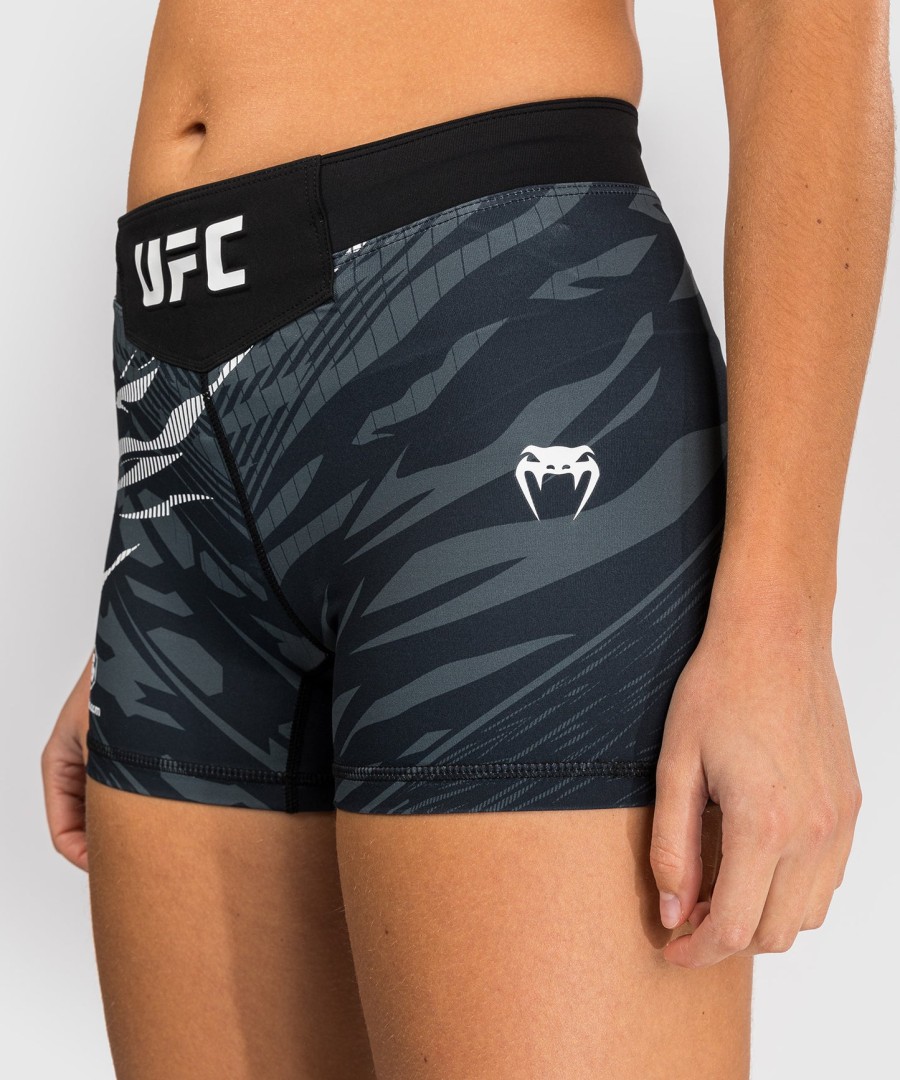 ufc fusion by venum authentic fight night short feminino vale tudo - corte curto - preto