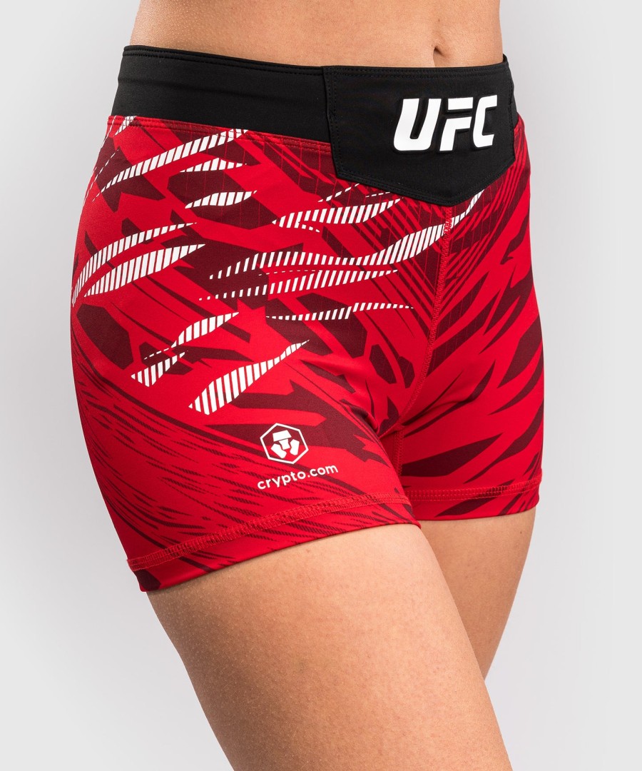 ufc fusion by venum authentic fight night short feminino vale tudo - corte curto - vermelho