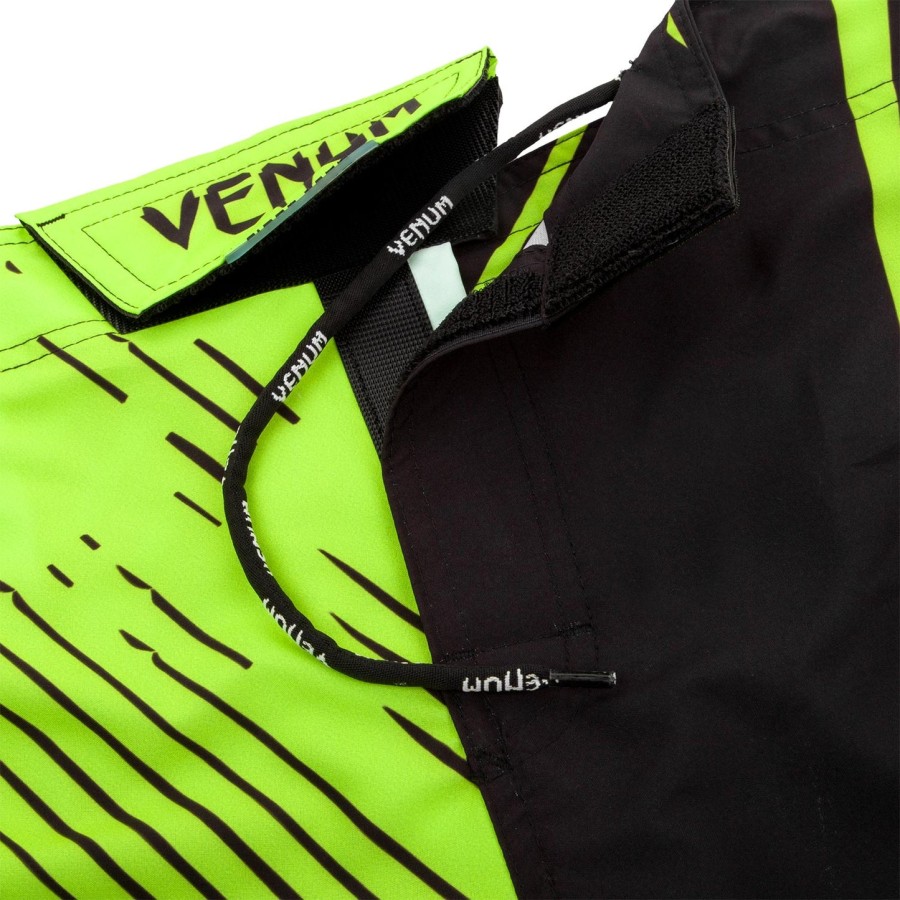 calção de treino venum training camp 2.0 - pretoamarelo neon