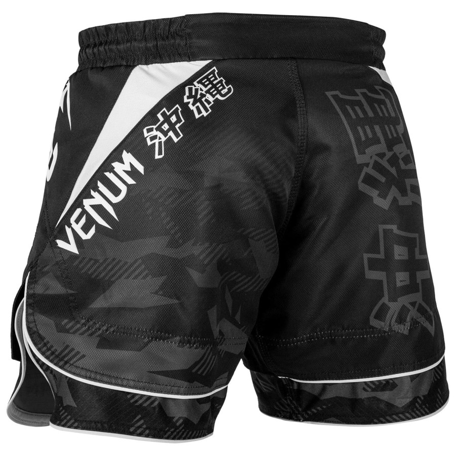 calção de luta venum okinawa 2.0 - pretobranco