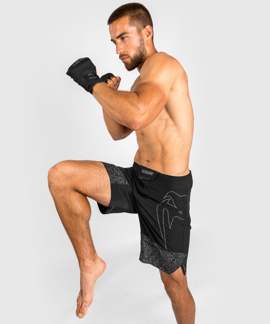 calção de luta fightshorts reflective light 4.0 venum - pretopreto