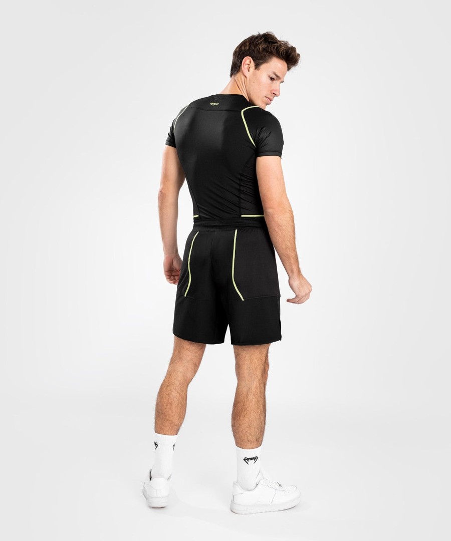 venum fusion 2.0 fightshort - pretoamarelo