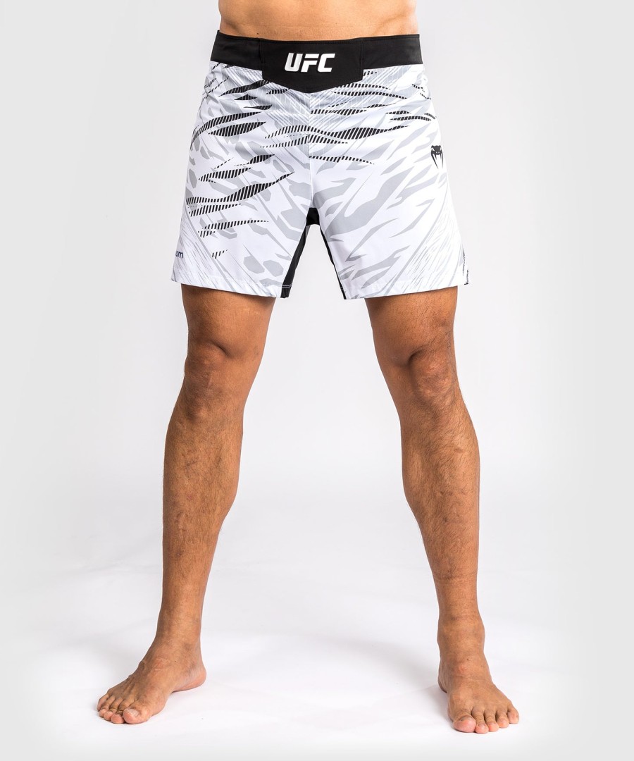 calção de luta masculino autêntico ufc fusion by venum fight night - corte curto - branco