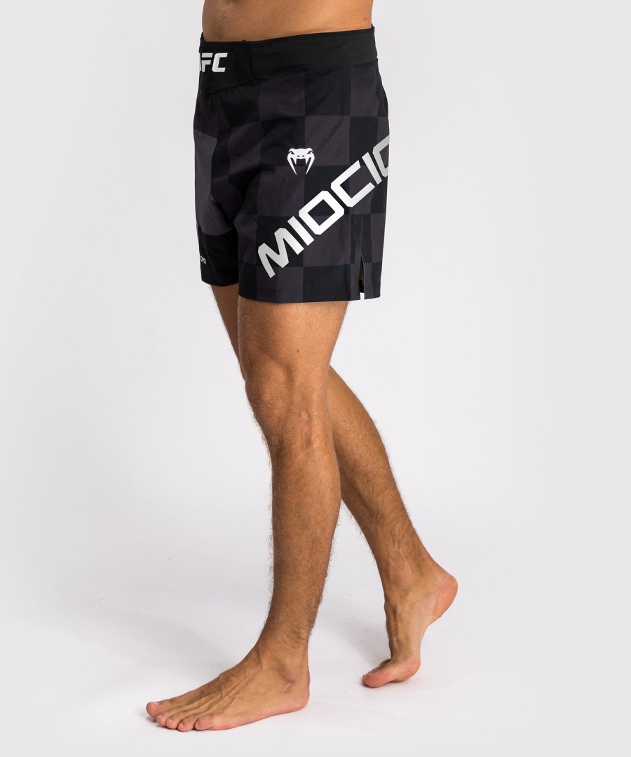 shorts de luta masculinos ufc unrivaled by venum black stipe miocic