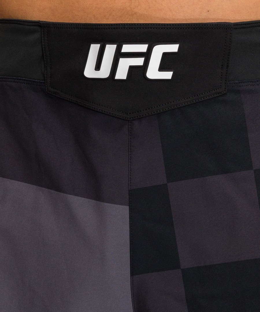 shorts de luta masculinos ufc unrivaled by venum black stipe miocic
