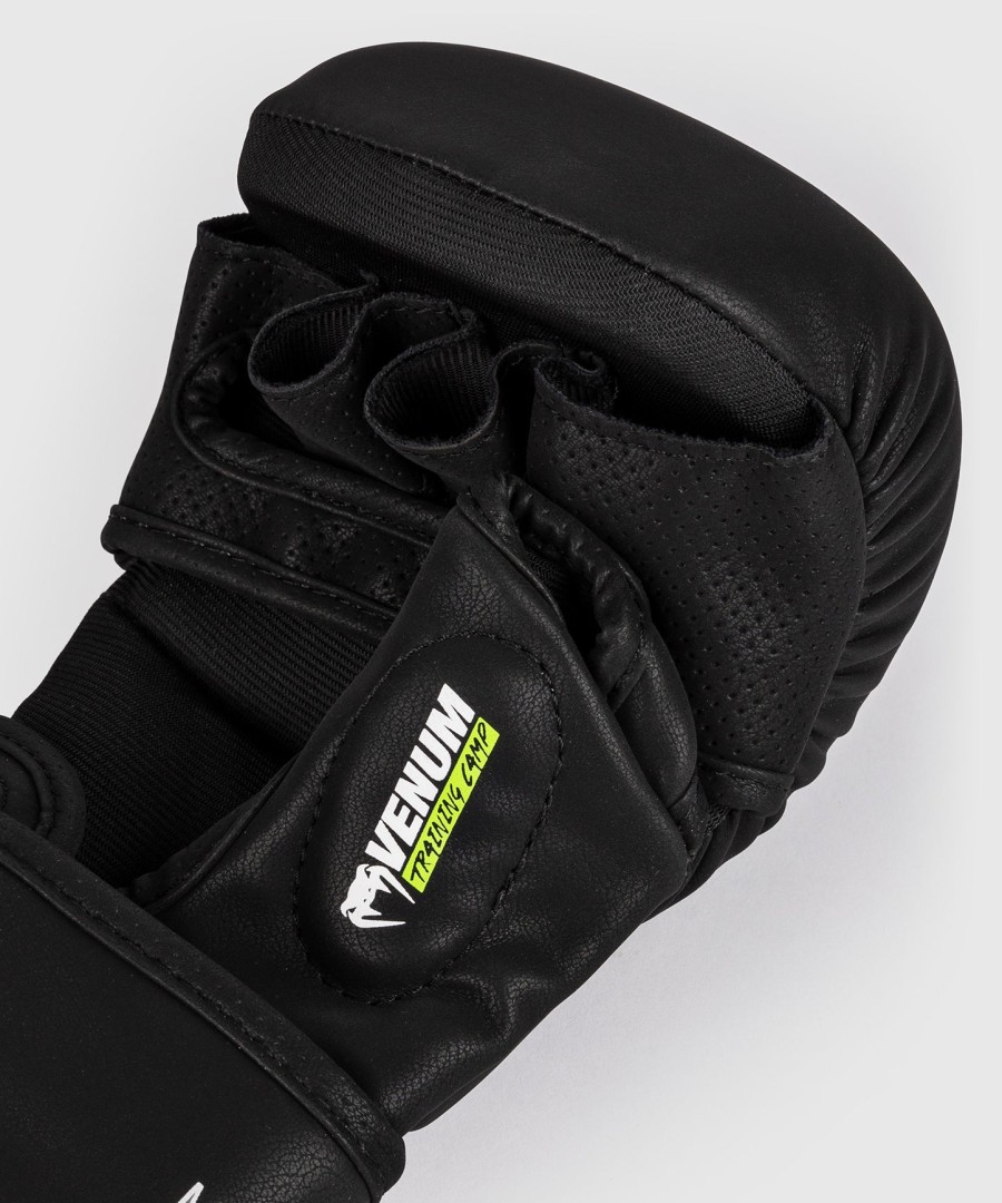 luvas de sparring venum training camp 4.0 - pretoverde neo