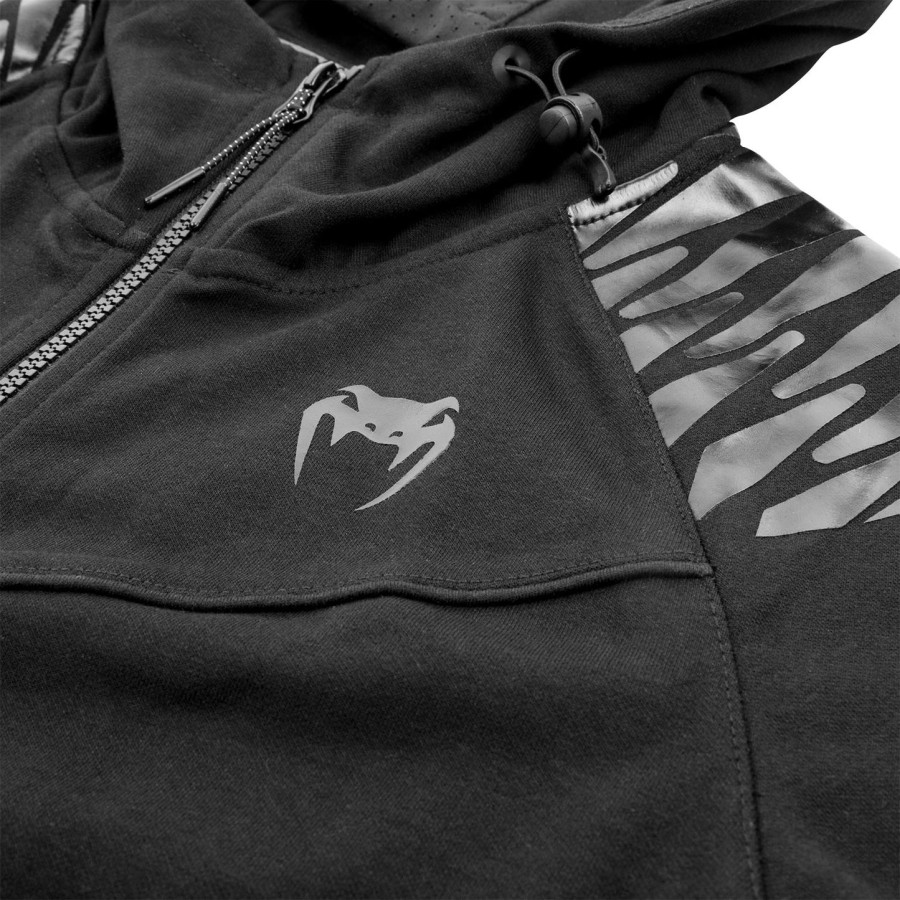 moletom com capuz venum laser - feminino - pretopreto - exclusivo