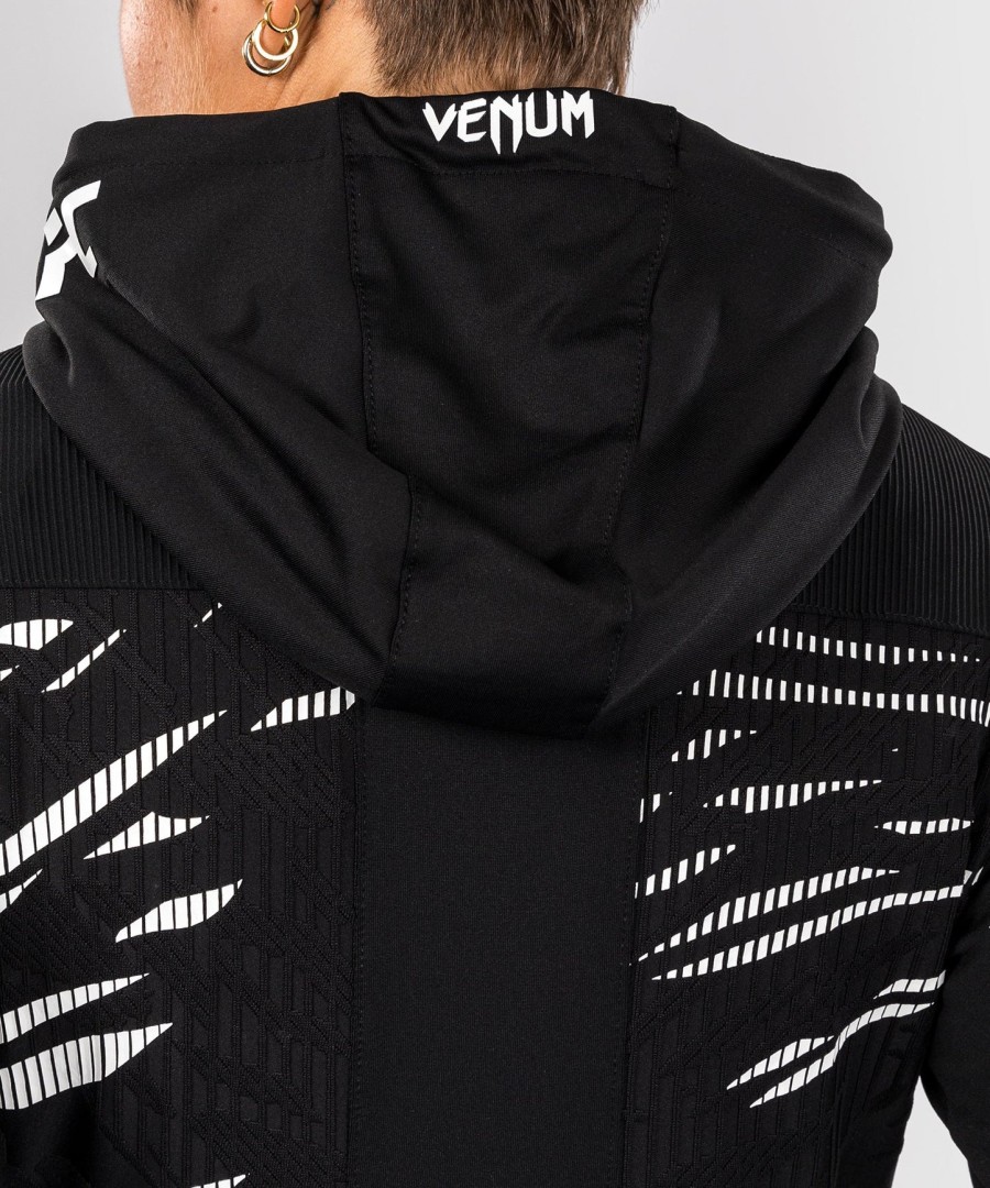 moletom com capuz ufc fusion by venum authentic fight night feminino walkout - preto