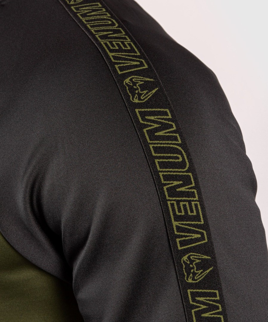 jaqueta esportiva venum club 212 – cáquipreta