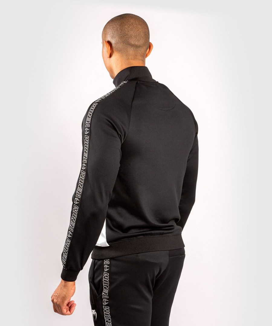jaqueta esportiva venum club 212 – pretobranco