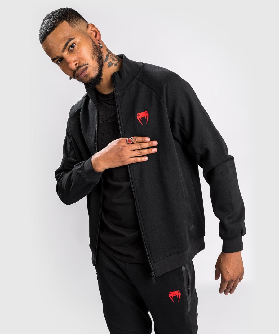 jaqueta esportiva venum okinawa 3.0 - pretovermelho