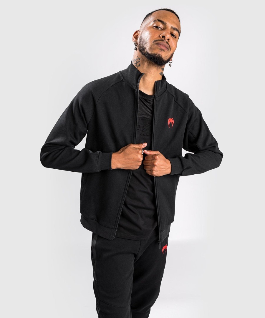 jaqueta esportiva venum okinawa 3.0 - pretovermelho