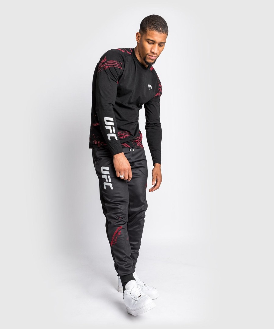 calça de moletom autêntica ufc venum fight week 2.0 - pretavermelha