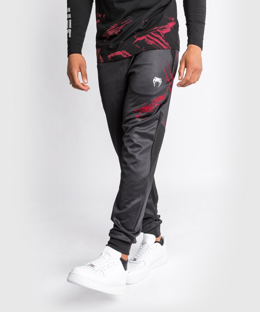 calça de moletom autêntica ufc venum fight week 2.0 - pretavermelha