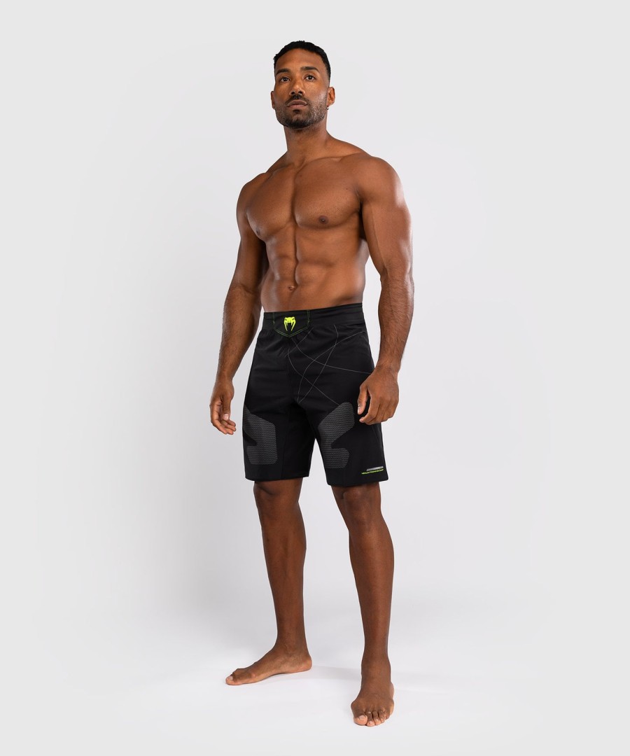 venum training camp 4.0 fight short - pretoverde neon