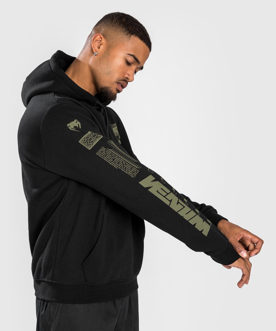 moletom com capuz venum fangs corte regular - preto