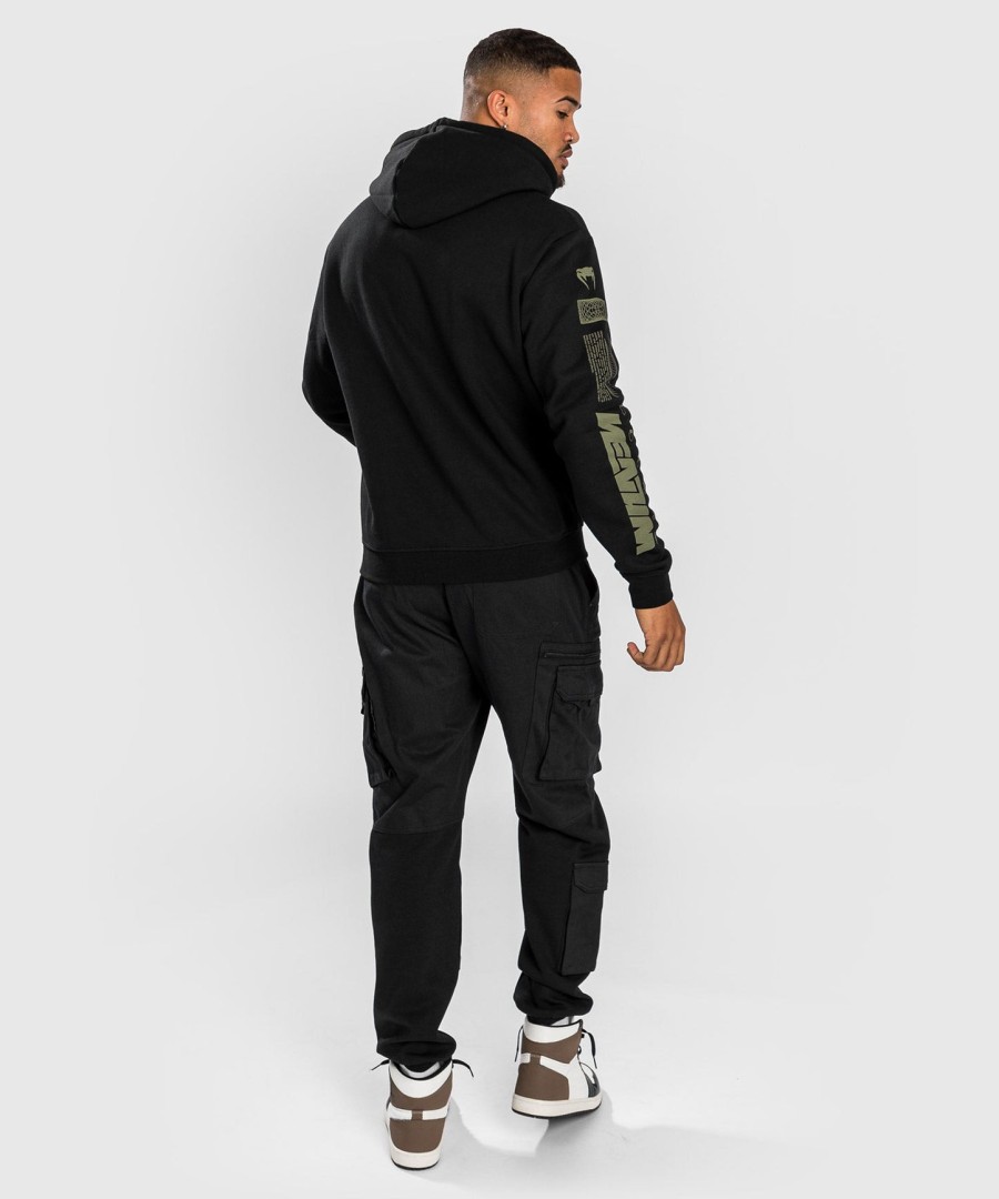 moletom com capuz venum fangs corte regular - preto