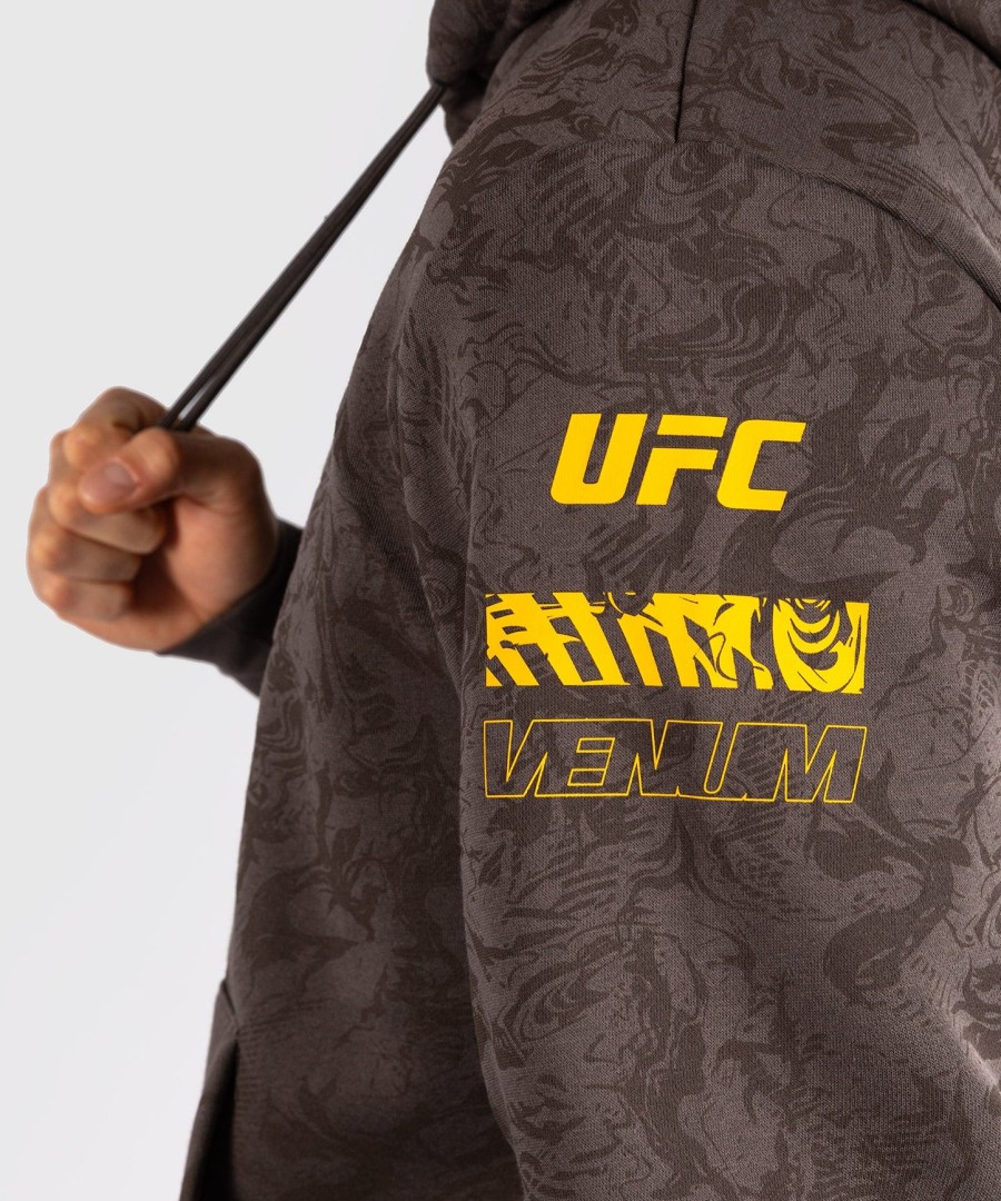 moletom com capuz masculino ufc fusion by venum fight week - marrom terra