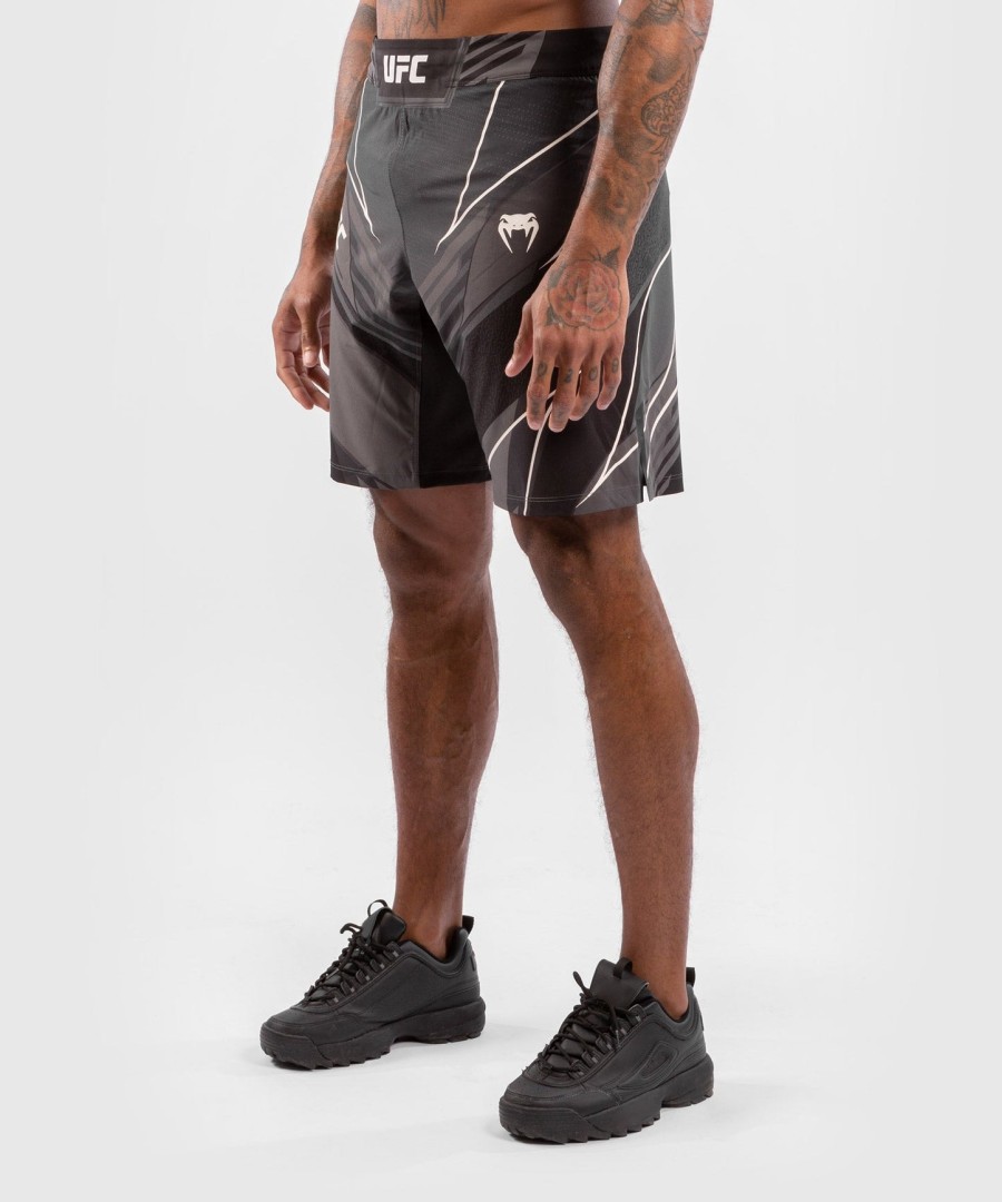 calção masculino ufc venum authentic fight night - corte longo - preto