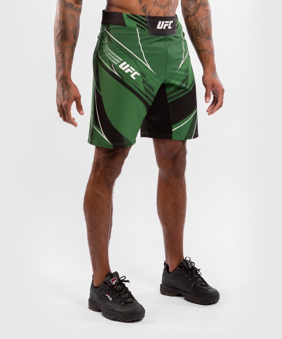 calção ufc venum authentic fight night masculino - comprimento longo - verde
