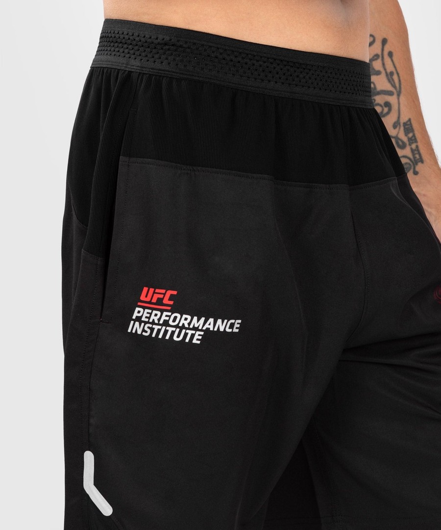 calção de performance masculino ufc venum performance institute 2.0 - pretovermelho