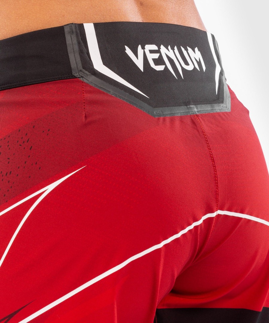 shorts ufc venum authentic fight night feminino - comprimento longo - vermelho