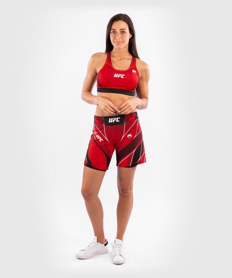 shorts ufc venum authentic fight night feminino - comprimento longo - vermelho