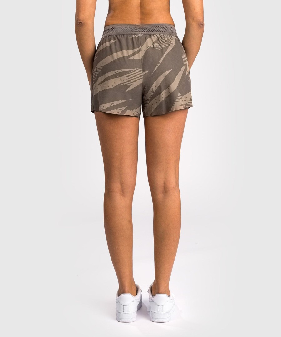 short de performance feminino ufc adrenaline by venum fight week - camuflagem deserto