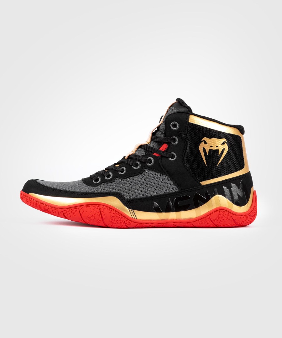sapatos de luta livre venum elite - pretodouradovermelho