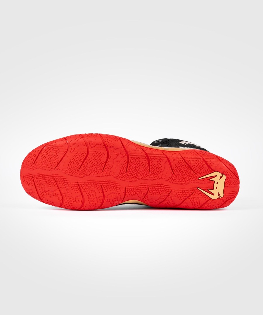 sapatos de luta livre venum elite - pretodouradovermelho