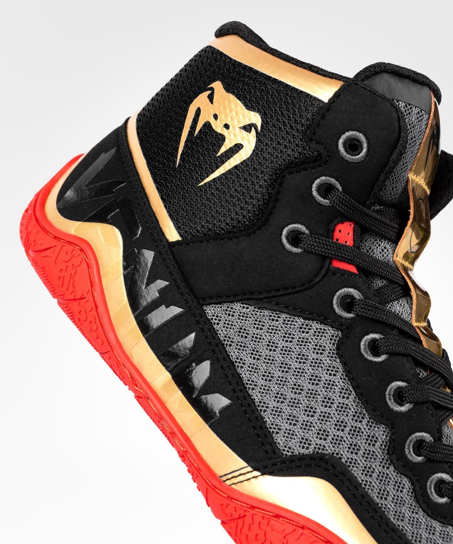 sapatos de luta livre venum elite - pretodouradovermelho